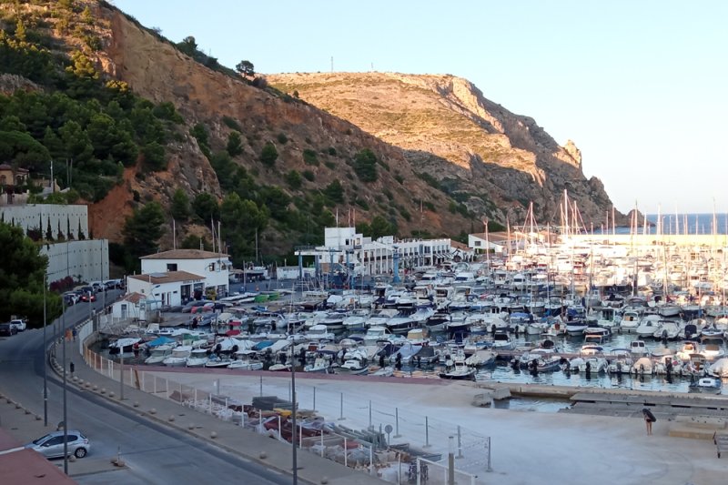 El Club Náutico Jávea anuncia una inversión de 2,5 millones de euros para mejorar las instalaciones tras la prórroga de la concesión por diez años  El Club Náutico Jávea anuncia una inversión de 2,5 millones de euros para mejorar las instalaciones tras la prórroga de la concesión por diez años