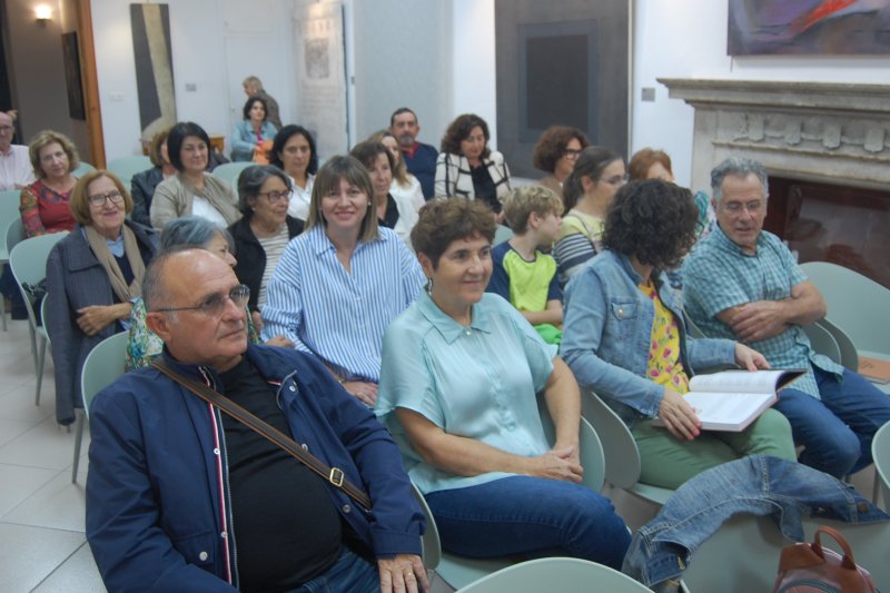 La “Guia inacabada de la fantasia valenciana” inicia la programació “Espanta la por” a Pego La “Guia inacabada de la fantasia valenciana” inicia la programació “Espanta la por” a Pego