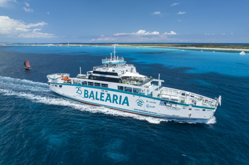 Baleària presenta el Cap de Barbaria, el primer 'ferry' eléctrico de España Baleària presenta el Cap de Barbaria, el primer 'ferry' eléctrico de España