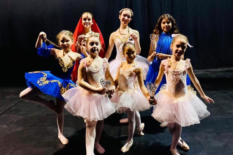 L’Escola de Dansa de Pedreguer carrega de medalles al concurs de Chiva L’Escola de Dansa de Pedreguer carrega de medalles al concurs de Chiva