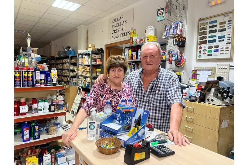 El xicotet comerç de proximitat de Pedreguer perd essència: tanca el Basar del Fabián El xicotet comerç de proximitat de Pedreguer perd essència: tanca el Basar del Fabián