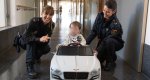 La Policía Nacional visita a los niños en la Planta de Pediatría del Hospital de Dénia La Policía Nacional visita a los niños en la Planta de Pediatría del Hospital de Dénia