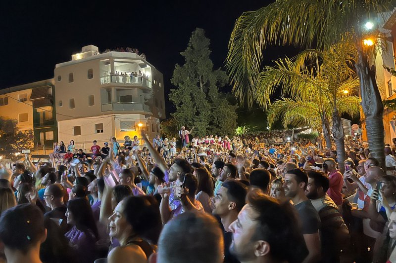 El pregó i la penjada del quadre de Sant Jaume donen l’eixida a la represa de les festes populars d’Ondara sense restriccions El pregó i la penjada del quadre de Sant Jaume donen l’eixida a la represa de les festes populars d’Ondara sense restriccions