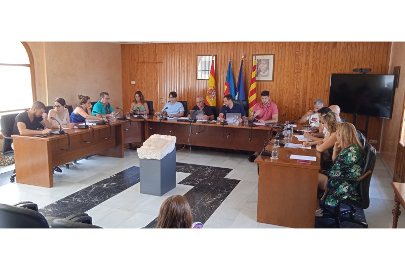 Cinc regidors de l’equip de govern d’Ondara augmenten la dedicació a un 75% sense augment de les retribucions Cinc regidors de l’equip de govern d’Ondara augmenten la dedicació a un 75% sense augment de les retribucions