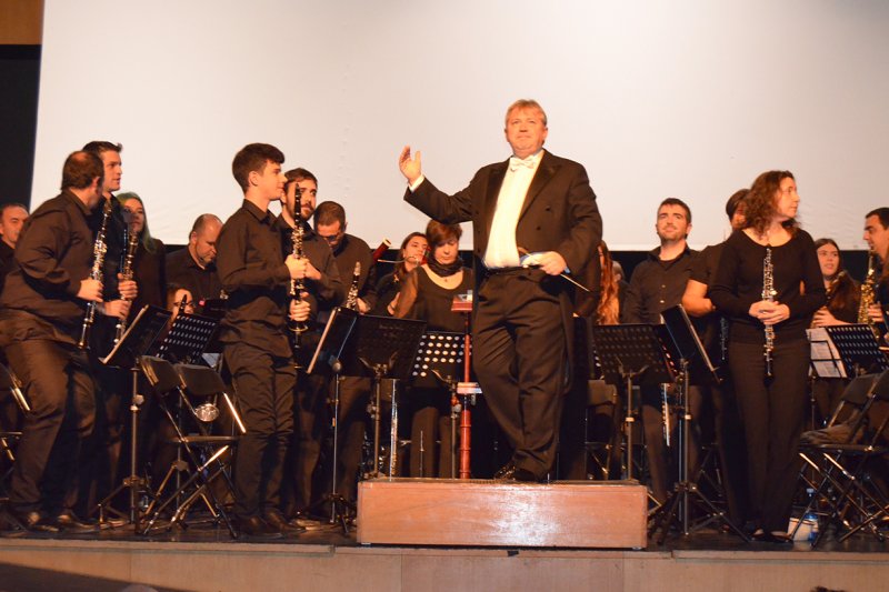 L’Agrupació Artística Musical de Dénia interpreta una obra dedicada al Quixote dins dels actes de l’Any Cervantes L’Agrupació Artística Musical de Dénia interpreta una obra dedicada al Quixote dins dels actes de l’Any Cervantes