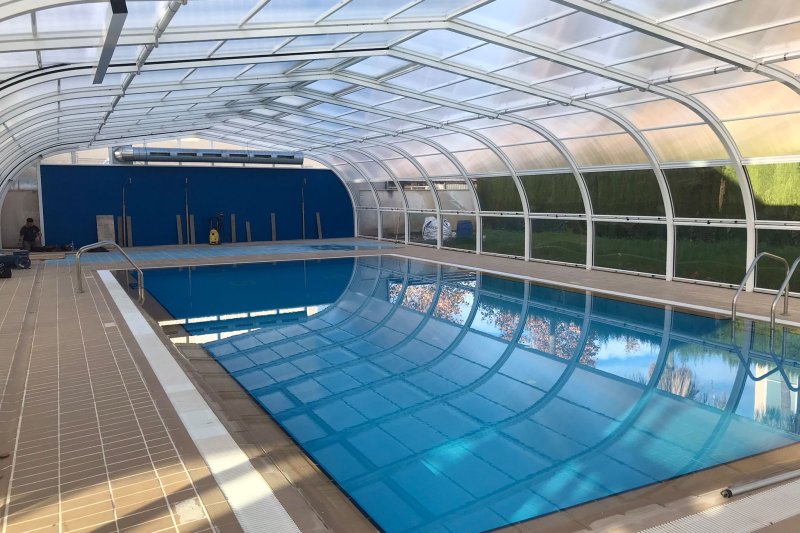 La piscina municipal d’Ondara arranca el tercer trimestre amb la novetat de la instal·lació  exterior coberta a ple rendiment La piscina municipal d’Ondara arranca el tercer trimestre amb la novetat de la instal·lació  exterior coberta a ple rendiment