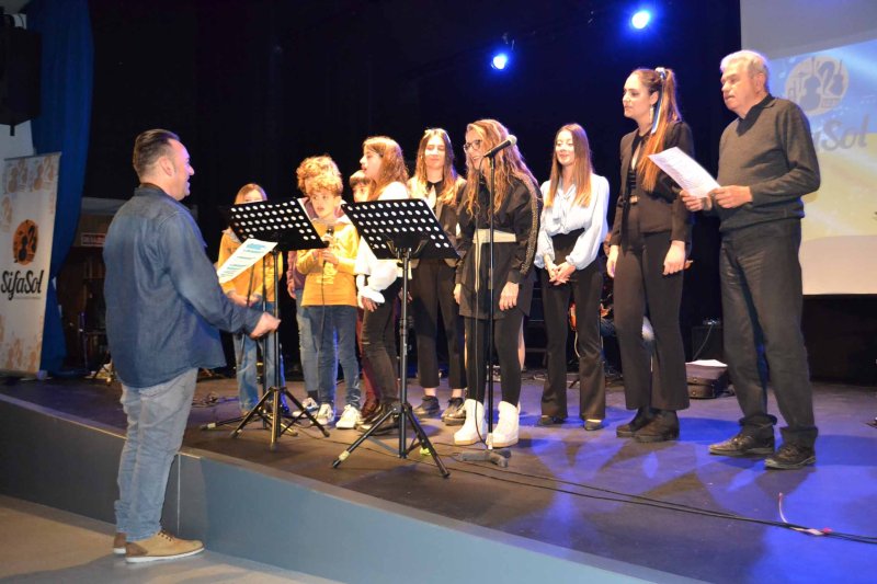 Música y letra para cantar NO a la guerra Música y letra para cantar NO a la guerra