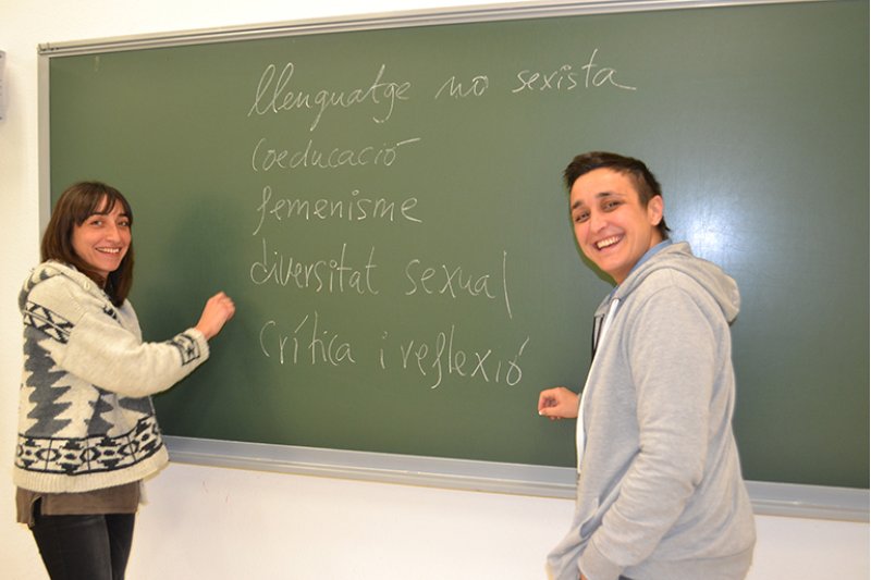 Educació per la diversitat i contra la violència de gènere Educació per la diversitat i contra la violència de gènere