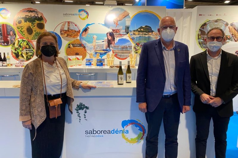 Dénia se promociona como destino gastronómico en el congreso Madrid Fusión Dénia se promociona como destino gastronómico en el congreso Madrid Fusión