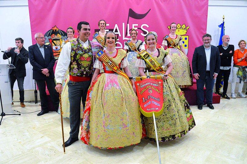 Centro guanya els dos primers premis de les falles del 75 aniversari Centro guanya els dos primers premis de les falles del 75 aniversari