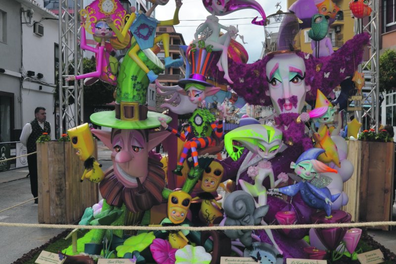 Centro guanya els dos primers premis de les falles del 75 aniversari Centro guanya els dos primers premis de les falles del 75 aniversari