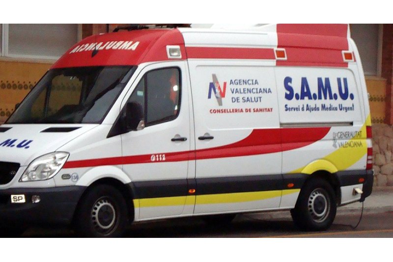 Muere un ciclista por una parada cardiorrespiratoria tras caerse en un camino en Dénia Muere un ciclista por una parada cardiorrespiratoria tras caerse en un camino en Dénia