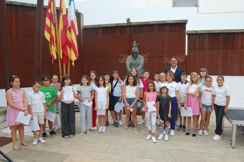 L’acte institucional del 9 d’Octubre a Pego gira al voltant del llegat d’Estellés L’acte institucional del 9 d’Octubre a Pego gira al voltant del llegat d’Estellés