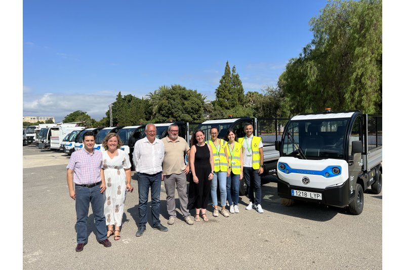 El  nuevo servicio de recogida de basura y limpieza viaria de Dénia afronta el reto del verano y las fiestas patronales  El  nuevo servicio de recogida de basura y limpieza viaria de Dénia afronta el reto del verano y las fiestas patronales