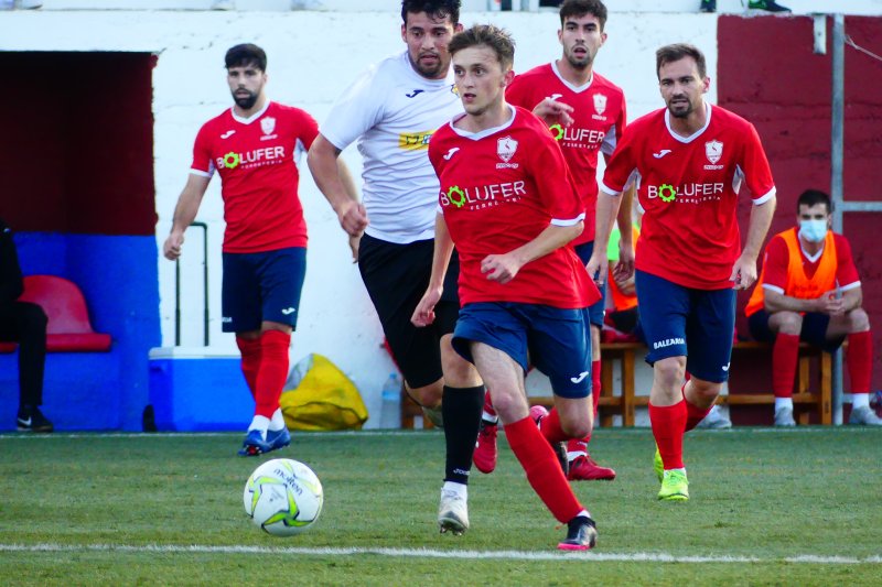 Regional Preferente: Un Pego con mucha casta y poco acierto salva el primer match ball por la permanencia ante el Pedreguer (2-0) Regional Preferente: Un Pego con mucha casta y poco acierto salva el primer match ball por la permanencia ante el Pedreguer (2-0)