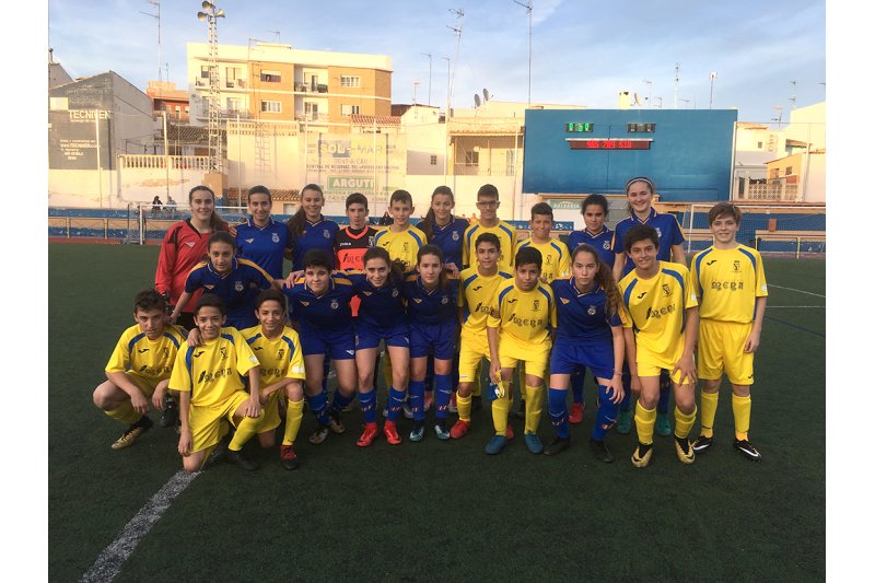 Fútbol: El Dénia A se impone a la Selección Valenciana femenina Sub 16 capitaneada por Fiamma Fútbol: El Dénia A se impone a la Selección Valenciana femenina Sub 16 capitaneada por Fiamma