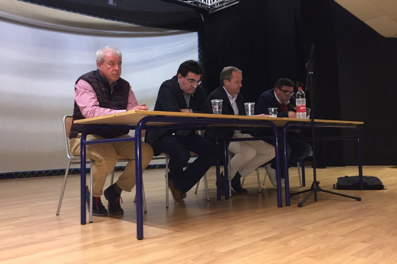 Futbol: Les eleccions a la presidència del CD Dénia seran el 28 de maig Futbol: Les eleccions a la presidència del CD Dénia seran el 28 de maig