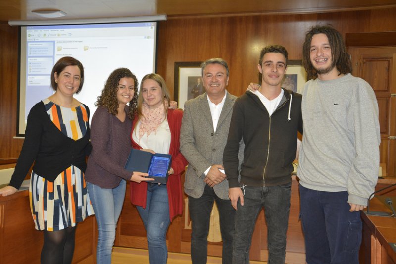 El colegio Arenal y el IES Antoni Llidó ganan el II concurso audiovisual contra la violencia de género de Xàbia El colegio Arenal y el IES Antoni Llidó ganan el II concurso audiovisual contra la violencia de género de Xàbia