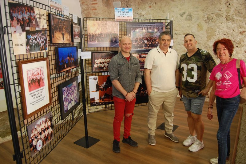 Exposició fotogràfica, ponències, fira de luthiers i concerts coronen l’Aplec de la FVDiT a El Verger Exposició fotogràfica, ponències, fira de luthiers i concerts coronen l’Aplec de la FVDiT a El Verger