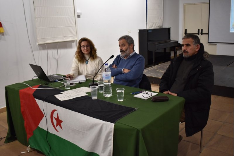 L’Ajuntament destina 7.800 euros per a una ambulància que atendrà víctimes de les mines antipersones al Sàhara Occidental L’Ajuntament destina 7.800 euros per a una ambulància que atendrà víctimes de les mines antipersones al Sàhara Occidental