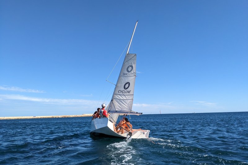 Mirando al mar, soñamos Mirando al mar, soñamos