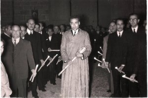 Donan al Museu de Xàbia la toga de uno de los últimos maceros del Ayuntamiento