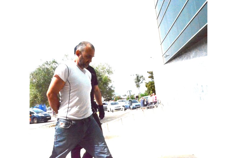 Nuevos datos sobre el crimen de la calle Mallorca: El presunto autor de la muerte del hombre publicó una novela histórica hace tres años Nuevos datos sobre el crimen de la calle Mallorca: El presunto autor de la muerte del hombre publicó una novela histórica hace tres años