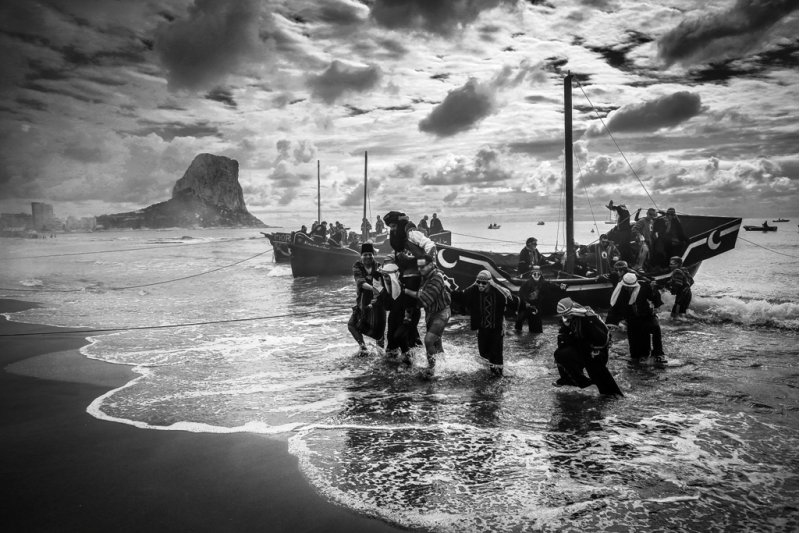 El cupón de la ONCE llevará una imagen de los moros i cristians de Calp El cupón de la ONCE llevará una imagen de los moros i cristians de Calp