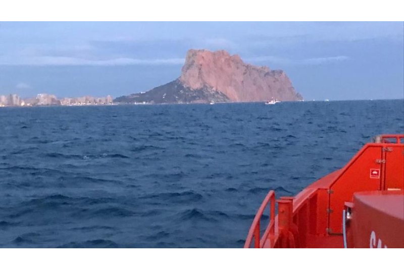 Encuentran muerto al marinero que cayó al agua   Encuentran muerto al marinero que cayó al agua