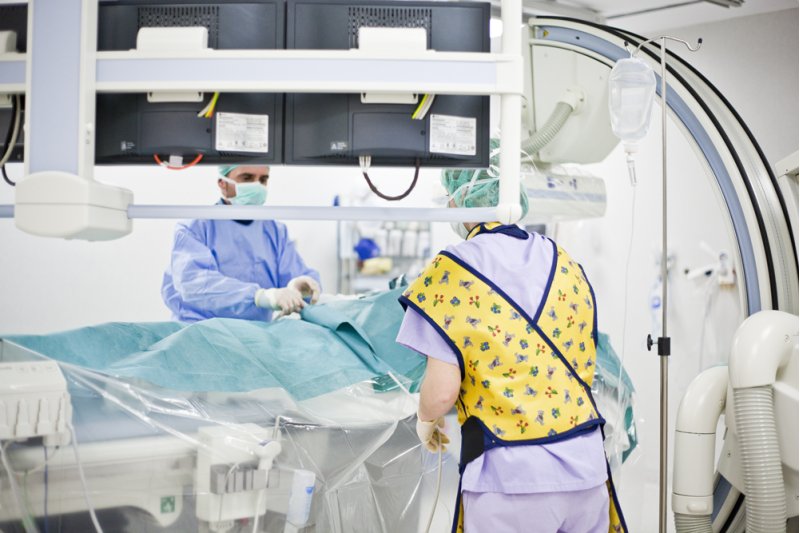 El Hospital de Dénia realiza la técnica de cierre percutáneo de orejuelas  El Hospital de Dénia realiza la técnica de cierre percutáneo de orejuelas