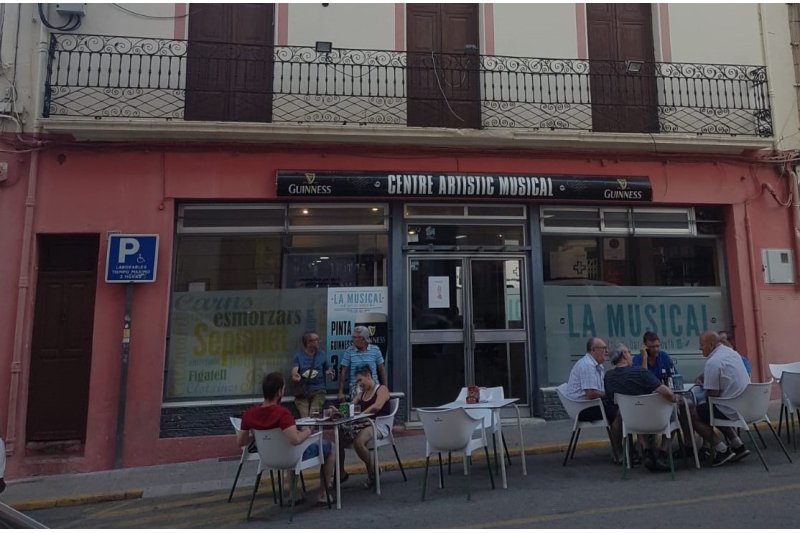 Nova donació dels germans Comes al poble de Pedreguer: el local de La Musical passa a ser de titularitat municipal Nova donació dels germans Comes al poble de Pedreguer: el local de La Musical passa a ser de titularitat municipal