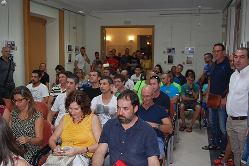 Atletisme: El Circuit Trail la Marina es presenta en Pego com una invitació als atletes de muntanya a gaudir del format lliga Atletisme: El Circuit Trail la Marina es presenta en Pego com una invitació als atletes de muntanya a gaudir del format lliga