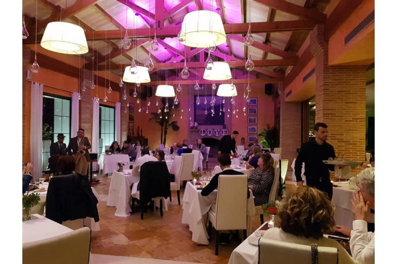 Las veinte razones por las que los hosteleros de la comarca rechazan la tasa turística y piden el apoyo de los Ayuntamientos   Las veinte razones por las que los hosteleros de la comarca rechazan la tasa turística y piden el apoyo de los Ayuntamientos