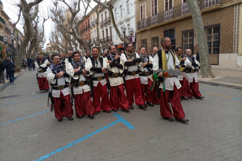 La fiesta de Moros i Cristians vuelve a las calles de Dénia La fiesta de Moros i Cristians vuelve a las calles de Dénia
