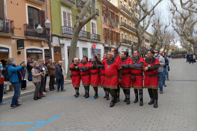 La fiesta de Moros i Cristians vuelve a las calles de Dénia La fiesta de Moros i Cristians vuelve a las calles de Dénia