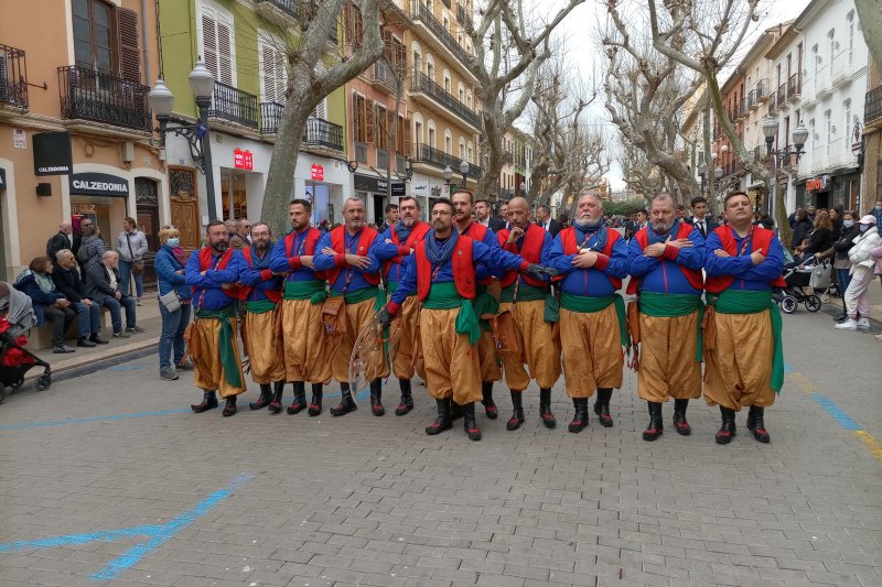 La fiesta de Moros i Cristians vuelve a las calles de Dénia La fiesta de Moros i Cristians vuelve a las calles de Dénia