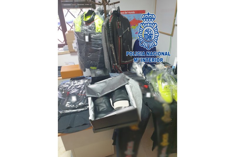 Un camarero de Dénia vivía a todo trapo con el dinero que robaba en un conocido restaurante  Un camarero de Dénia vivía a todo trapo con el dinero que robaba en un conocido restaurante