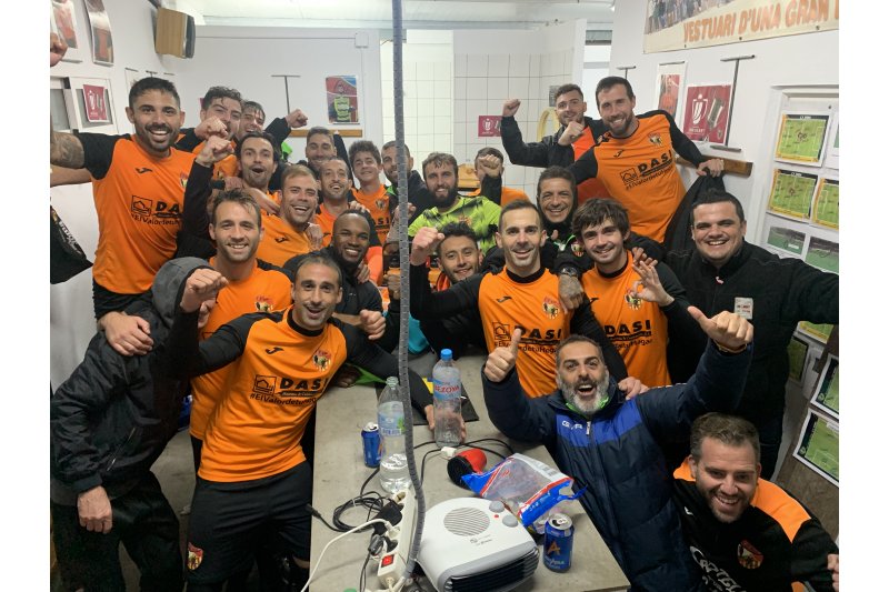 El Orba se lleva el duelo de la Copa ante el Benitatxell (2-1) El Orba se lleva el duelo de la Copa ante el Benitatxell (2-1)