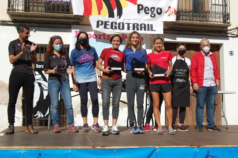 Rosa Lara y Adrián Ivars se imponen en la categoría reina de una recuperada Pego Trail con 430 atletas participantes Rosa Lara y Adrián Ivars se imponen en la categoría reina de una recuperada Pego Trail con 430 atletas participantes