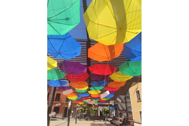 Ondara conmemora el Día del Orgullo LGTB + con un espacio reflexivo en la plaza Mayor Ondara conmemora el Día del Orgullo LGTB + con un espacio reflexivo en la plaza Mayor