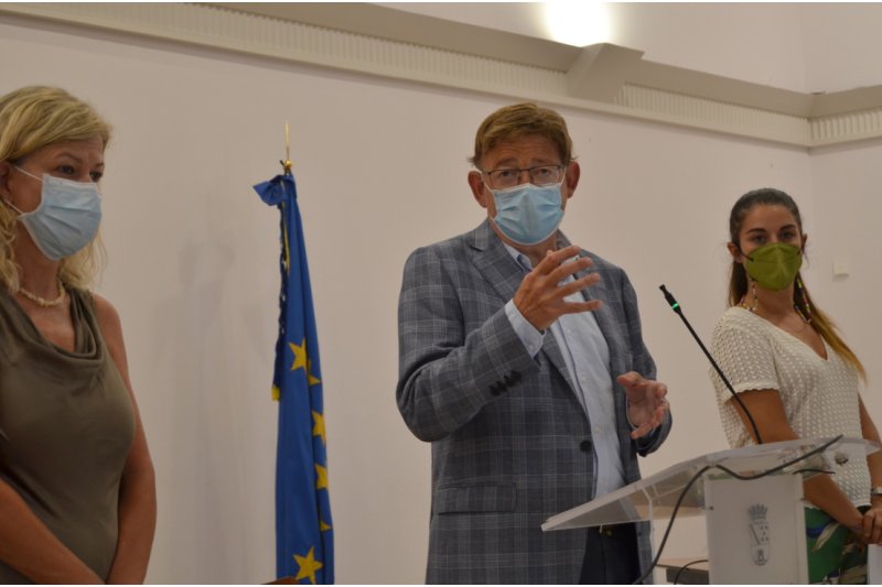 El gobierno valenciano prohíbe circular por senderos forestales y suspende las acampadas por la ola de calor El gobierno valenciano prohíbe circular por senderos forestales y suspende las acampadas por la ola de calor