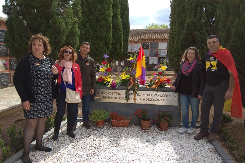 El PSPV de Pego commemora el 14 d’abril amb un homenatge als mantenidors de l’esperit republicà El PSPV de Pego commemora el 14 d’abril amb un homenatge als mantenidors de l’esperit republicà