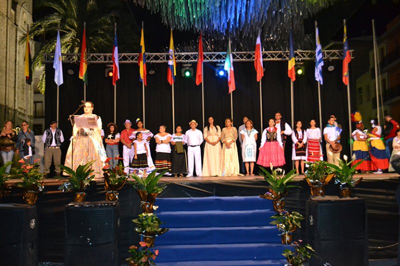 Tretze països compartixen cultura, artesania i gastronomia en la novena edició del Festival Multicultural de Benissa Tretze països compartixen cultura, artesania i gastronomia en la novena edició del Festival Multicultural de Benissa