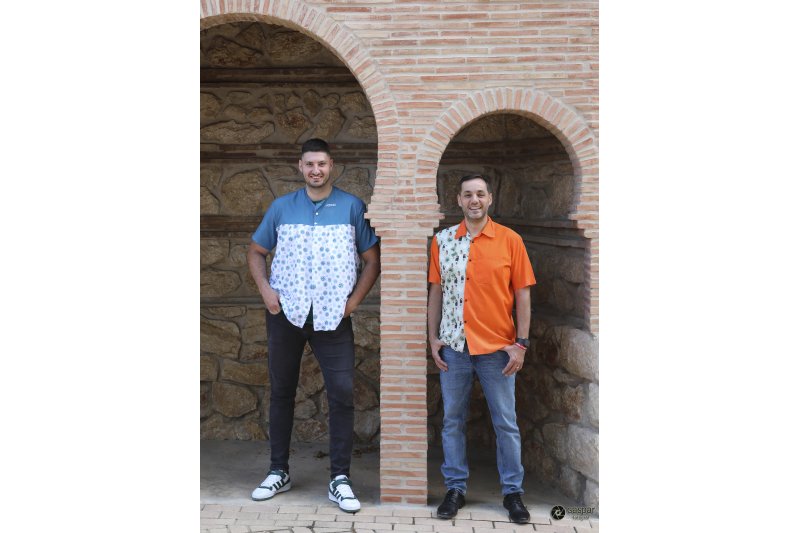 Jose Ramiro i Jordi Ruiz, alcalde i regidor de Festes de Ondara: “Que l’alegria marque el ritme de Sant Jaume, però també el civisme i els valors de convivència que millor ens defineixen” Jose Ramiro i Jordi Ruiz, alcalde i regidor de Festes de Ondara: “Que l’alegria marque el ritme de Sant Jaume, però també el civisme i els valors de convivència que millor ens defineixen”