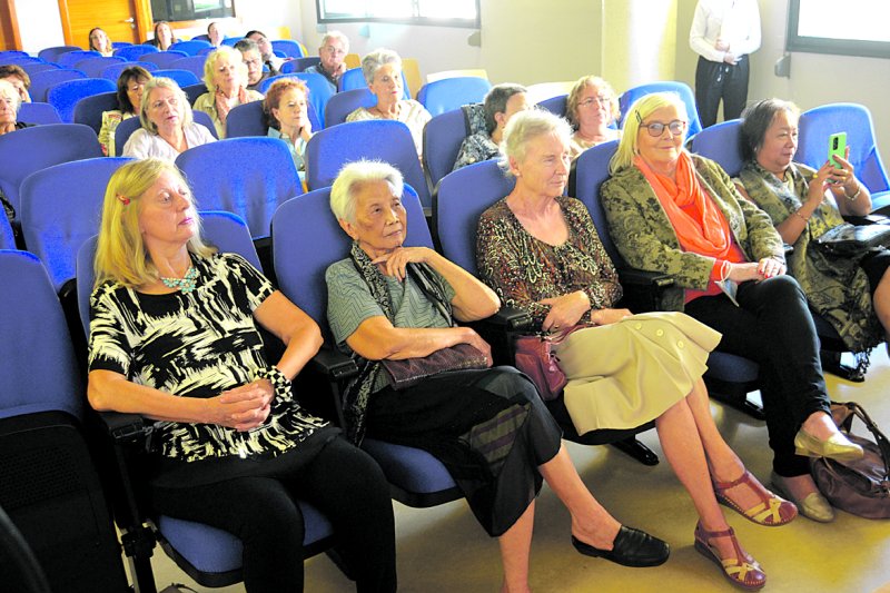 Amigos de Dénia celebra sus primeros 25 años al servicio de los demás  Amigos de Dénia celebra sus primeros 25 años al servicio de los demás