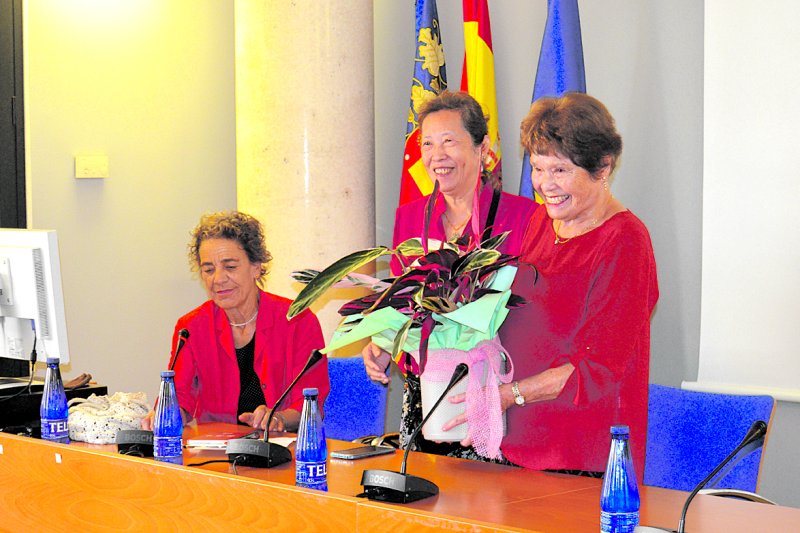 Amigos de Dénia celebra sus primeros 25 años al servicio de los demás  Amigos de Dénia celebra sus primeros 25 años al servicio de los demás