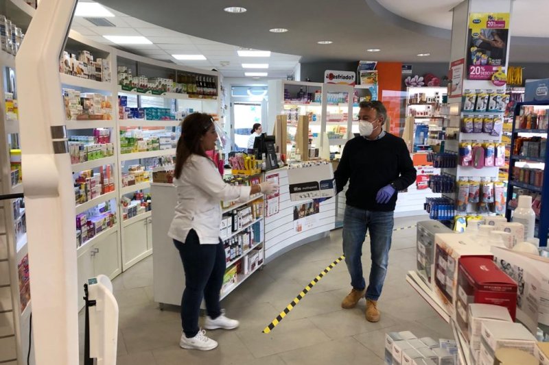 Una fundación holandesa entrega 10.000 mascarillas para profesionales y grupos de riesgo de Xàbia Una fundación holandesa entrega 10.000 mascarillas para profesionales y grupos de riesgo de Xàbia