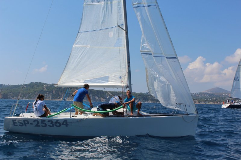 Namasté, de Julia Miñana, se impone en la clasificación general del trofeo Sir Thomas Lipton de Xàbia Namasté, de Julia Miñana, se impone en la clasificación general del trofeo Sir Thomas Lipton de Xàbia