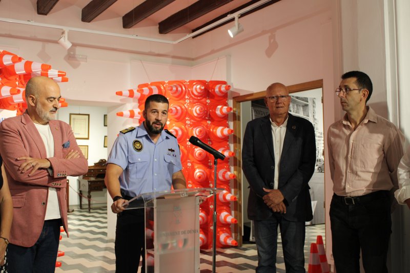 Una exposición recorre la historia de la Policía Local de Dénia desde su creación en 1873 Una exposición recorre la historia de la Policía Local de Dénia desde su creación en 1873