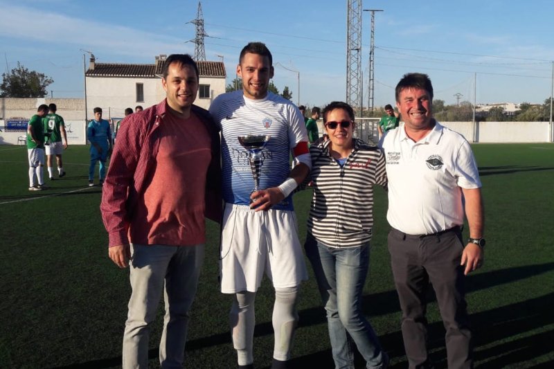 L’Ondarense guanya a la selecció comarcal en el partit a benefici de la Residència de la Soledat L’Ondarense guanya a la selecció comarcal en el partit a benefici de la Residència de la Soledat
